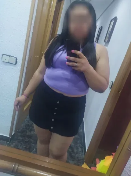 Aada, 34