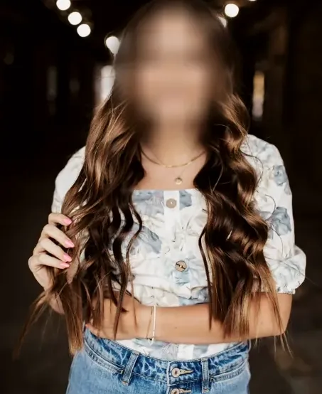 Amina, 20