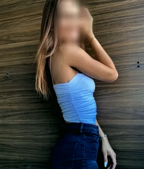 Anastasia, 32