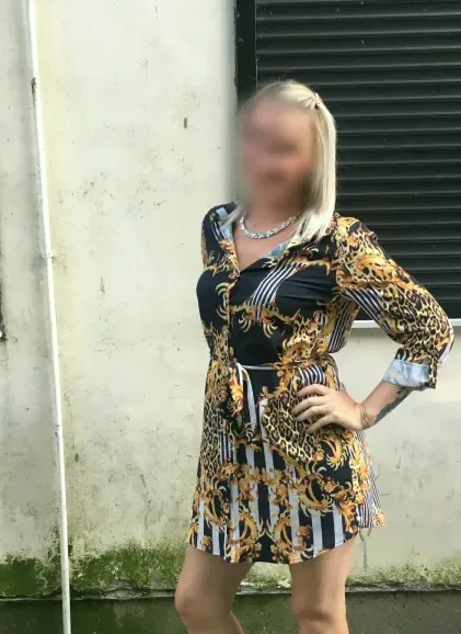 Elli, 34
