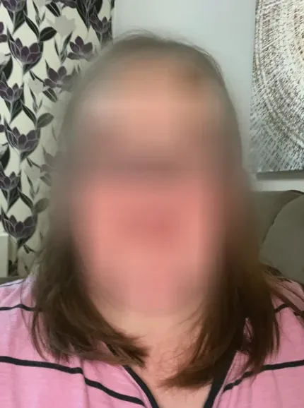 Essi, 30