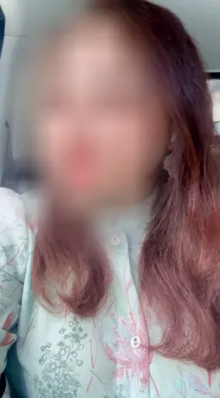 Leena, 32