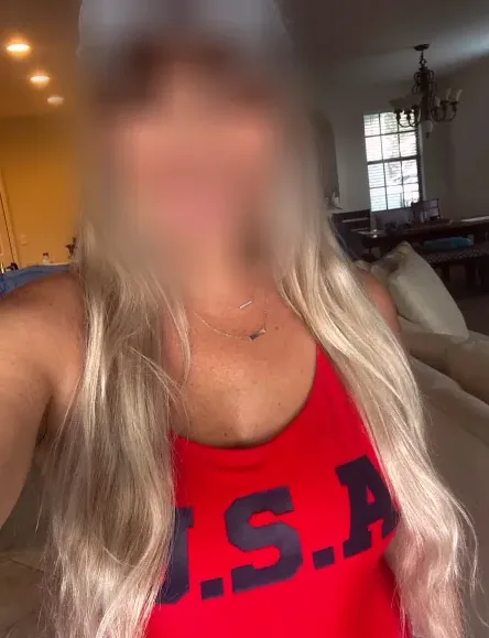 Natalia, 38