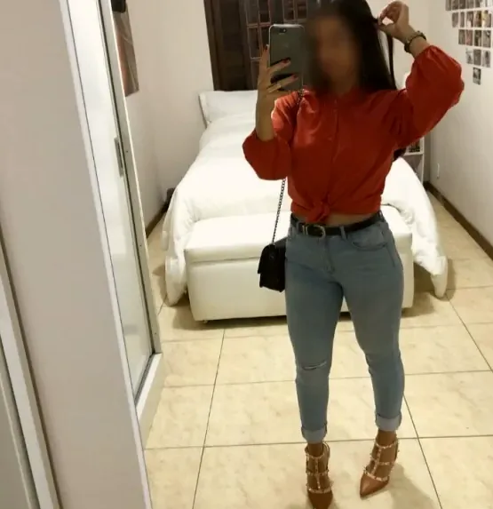 Roosa, 34